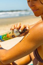 Cargar imagen en el visor de la galería, Barreltopia Sunscreen SPF 30 – Protección Solar Corporal Reef Safe 200 ml